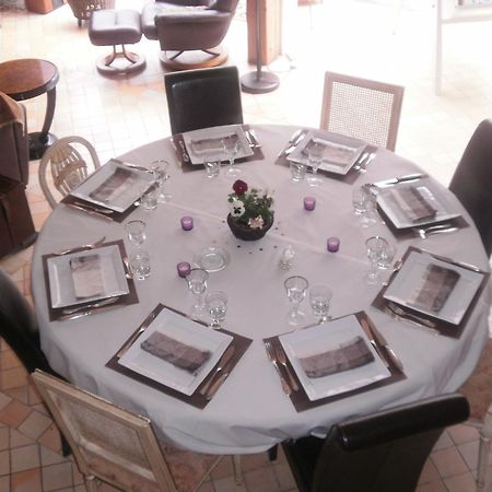 Bed and Breakfast Le Jardin Des Roches Moigny Esterno foto