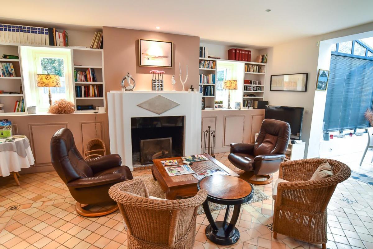 Bed and Breakfast Le Jardin Des Roches Moigny Esterno foto