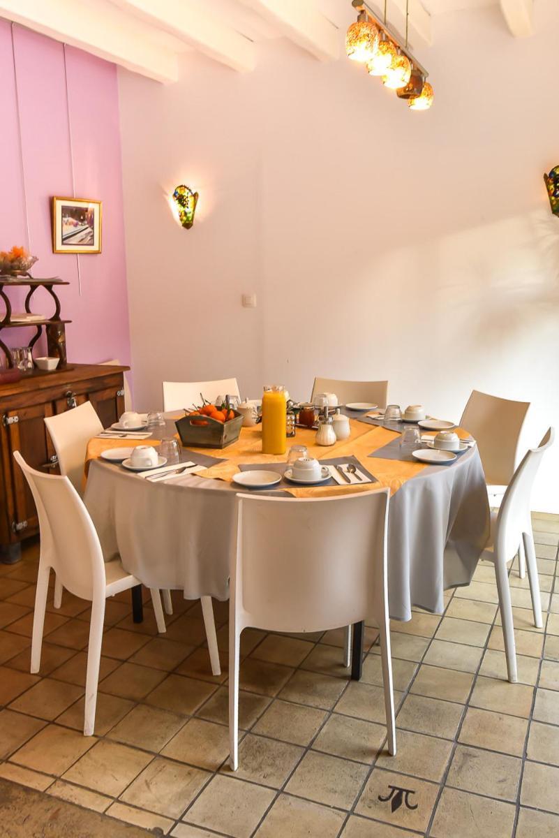 Bed and Breakfast Le Jardin Des Roches Moigny Esterno foto